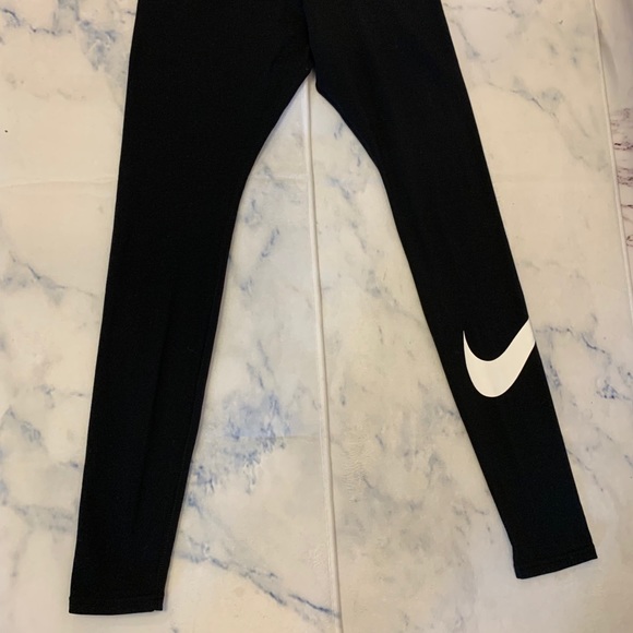 Nike | Tight Fit Running Leggings - Picture 4 of 12